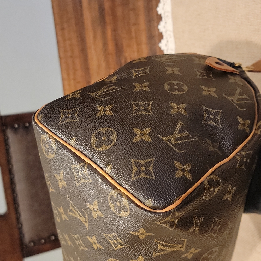 🎉SOLD🎉 LIKE NEW Authentic Louis Vuitton Speedy 25 - Picture 8 of 12